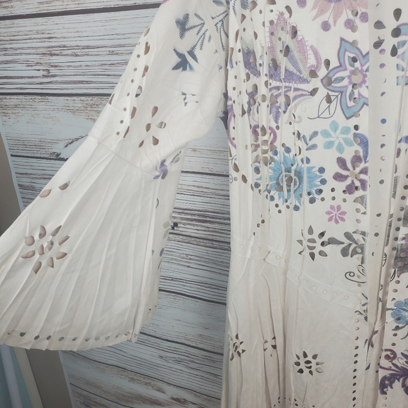 Origami by Vivien Womens Medium Cream Floral Faux Suede Laser Cut Duster Jacket - Picture 5 of 9